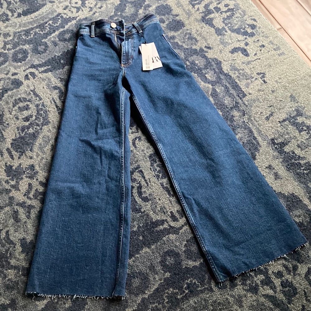 The Marine straight in dark blue